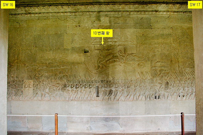 앙코르 와트, 수리야 바르만 2세 회랑, 17번째 기둥