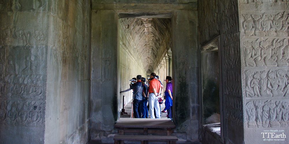 앙코르 유적, 앙코르 와트 1층 회랑 남서쪽 고푸라 부조