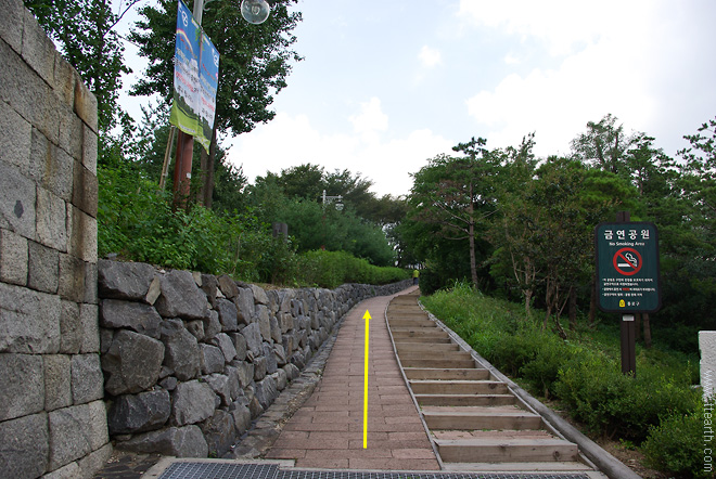 서울 성곽, 인왕산